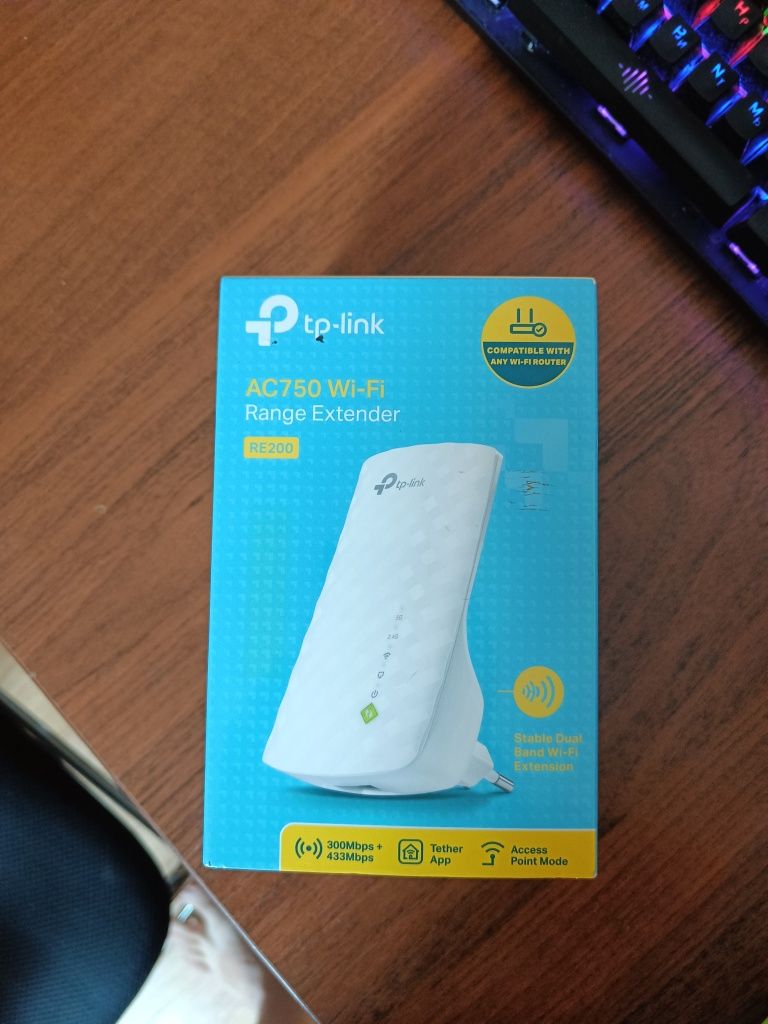 Wi-Fi усилитель Tp-Link RE200