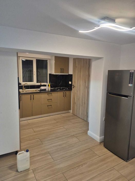 Vila cu 3 camere,renovata,individuala