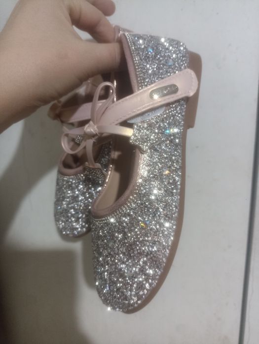 Ботинки блестящий на утреннике