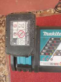 Зарядное устройство и аккумулятор для болгарки и перфоратора Макита