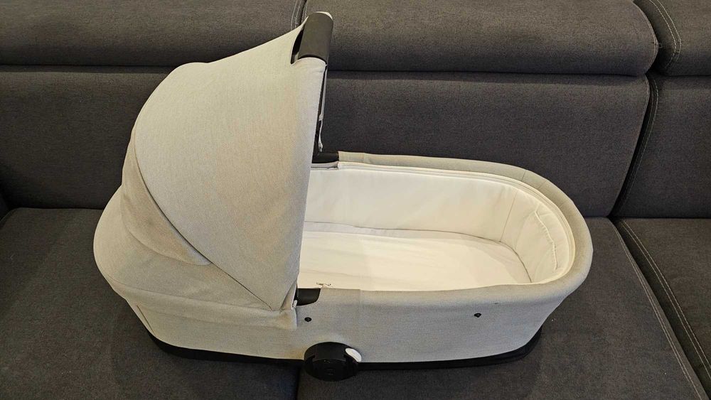 Vand landou Cybex Cot S + adaptori pentru carucior