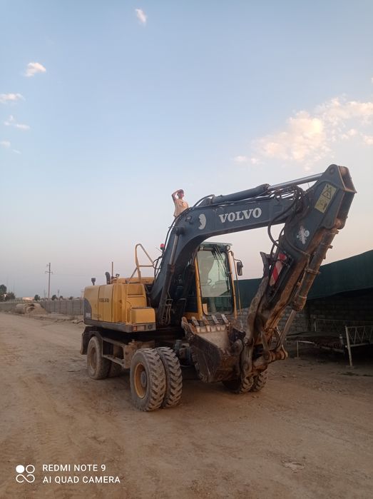 Volvo 145 sotiladi ekskovator ekskavator