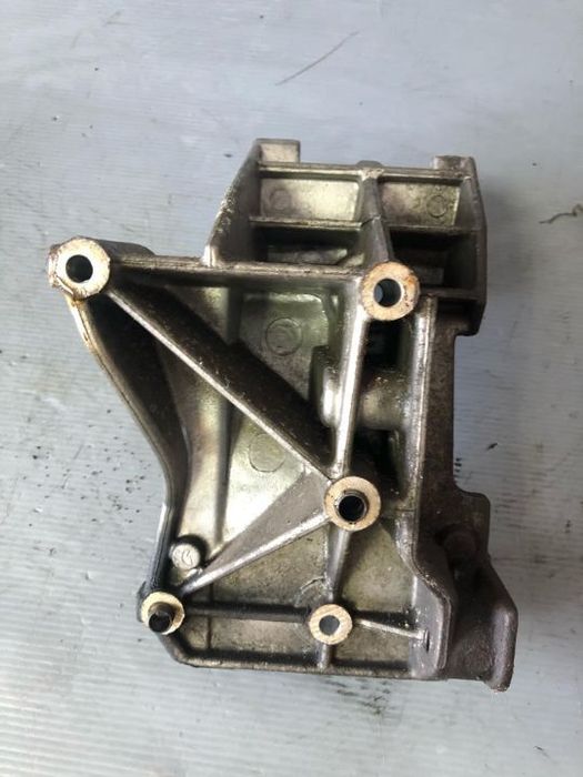 suport accesorii 2.2 jtd lancia phedra