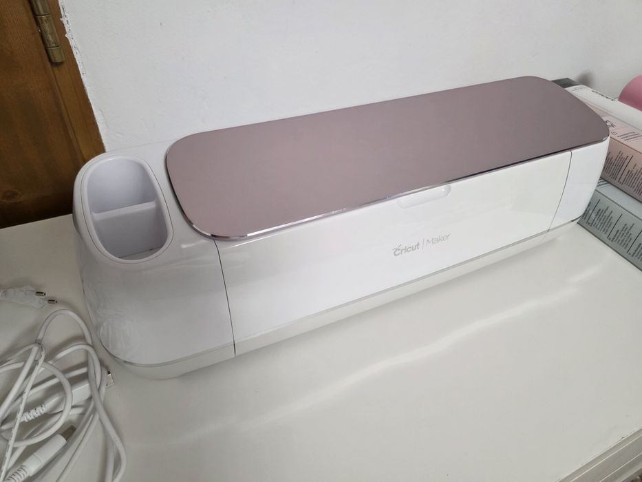 Cricut Maker Rose Edition