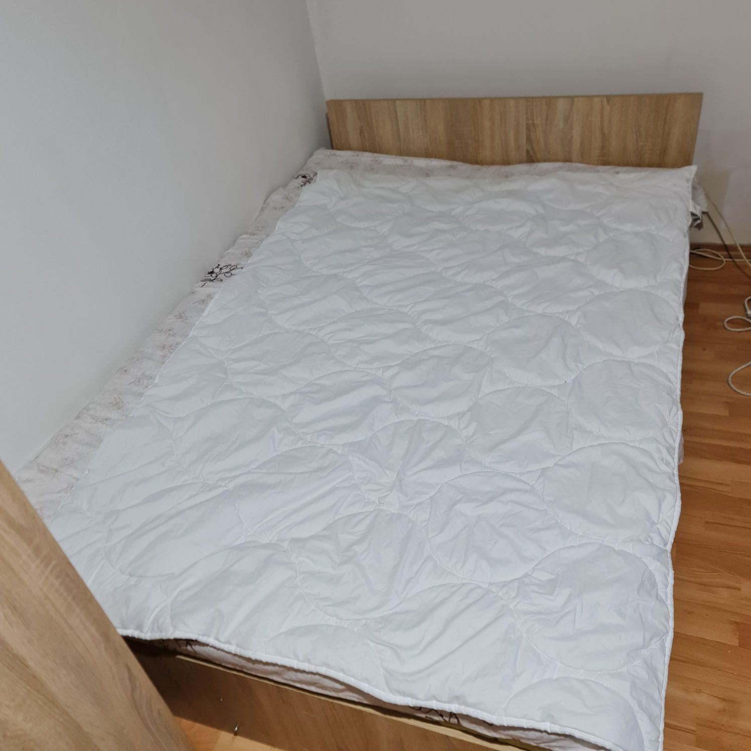 Plapumă 950g VIKANES călduroasă 135x200