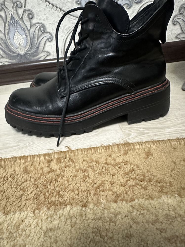 Продам осенние сапожки