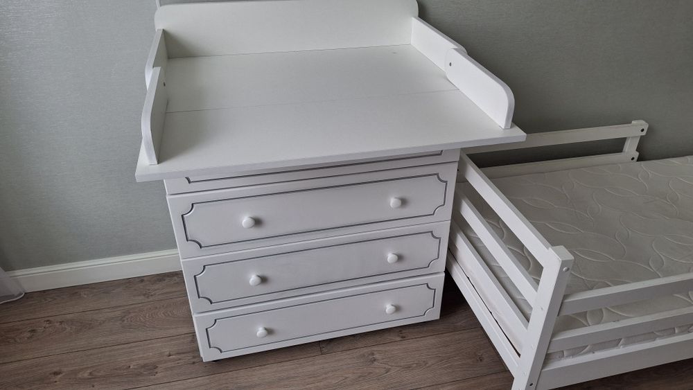 Пелинальный столик