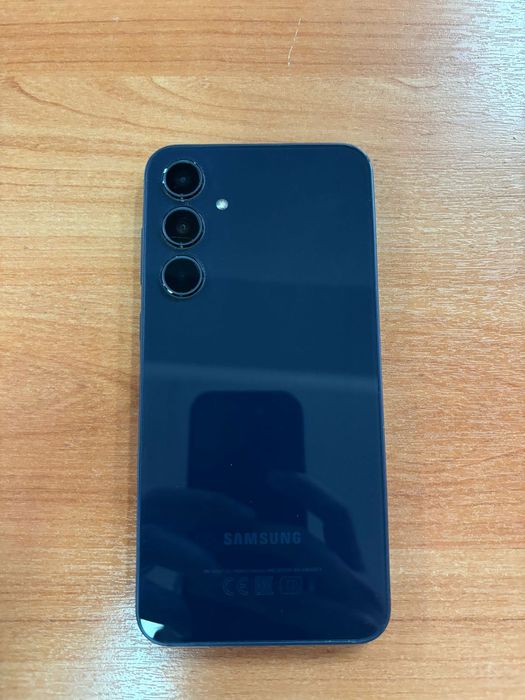 Продам sumsung a35 256gb