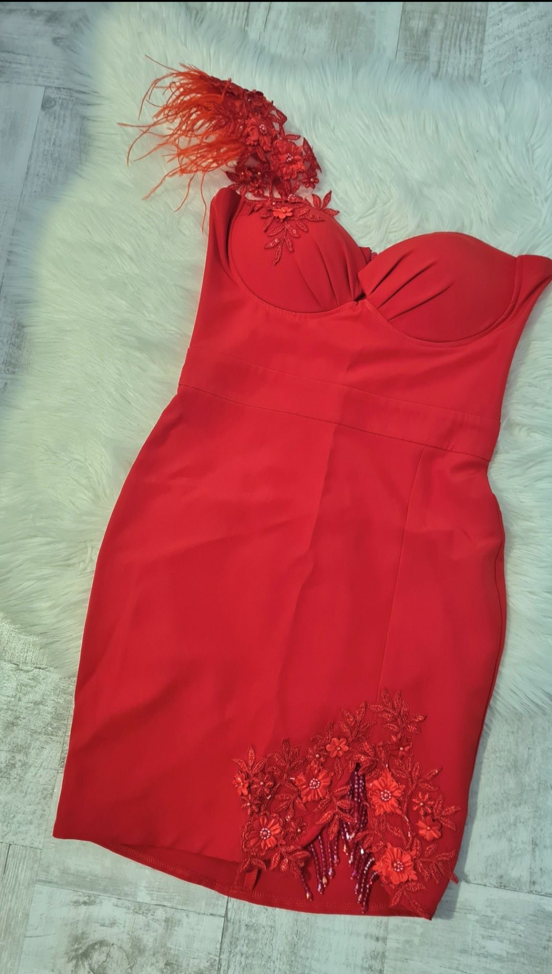 Rochie roșie BBY MĂRIMEA 36