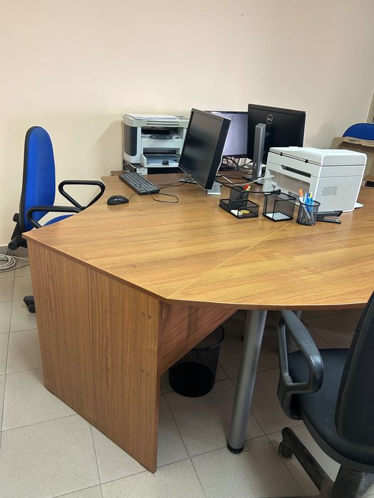 Двойно бюро офис