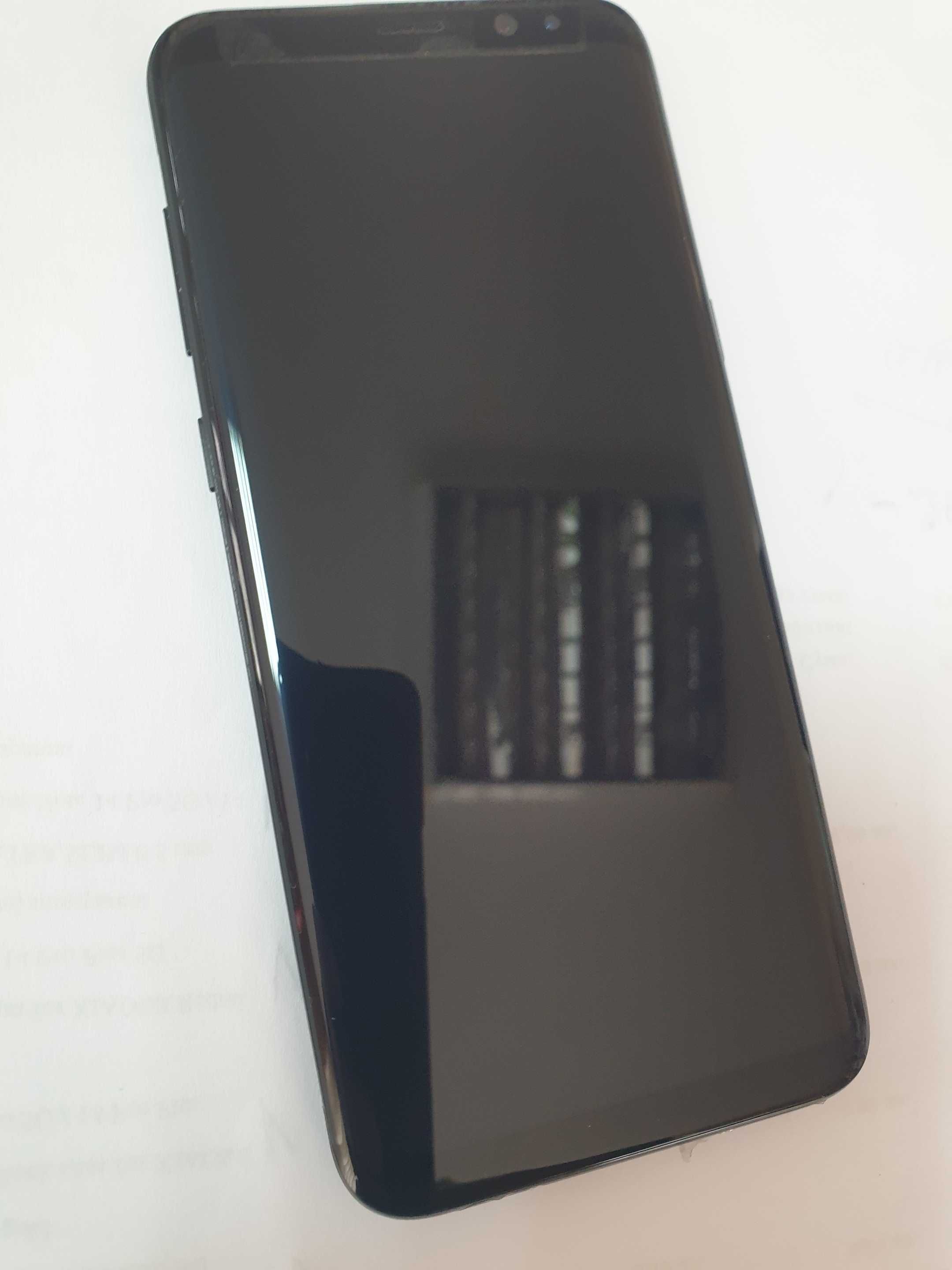 Продавам Samsung galaxy S8+
