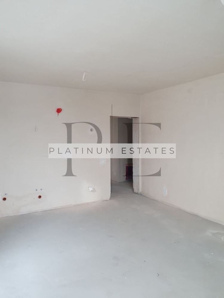 Продава се Тристаен апартамент в София, Красно село - 120 кв.м за 2250 €/кв.м - Снимка #1