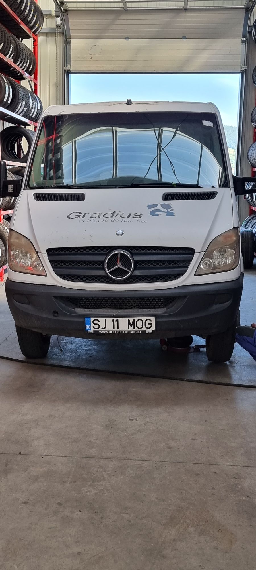 Mercedes sprinter cu abrolkiper