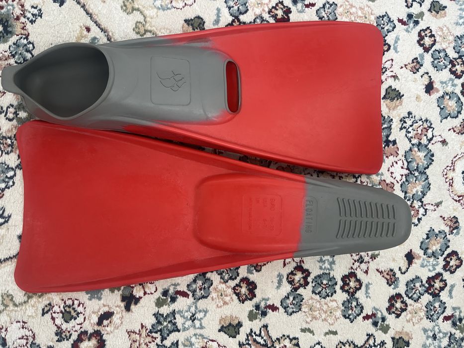 Продам ласты в отличном состоянии