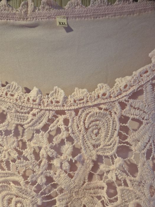 Продавам розова блуза