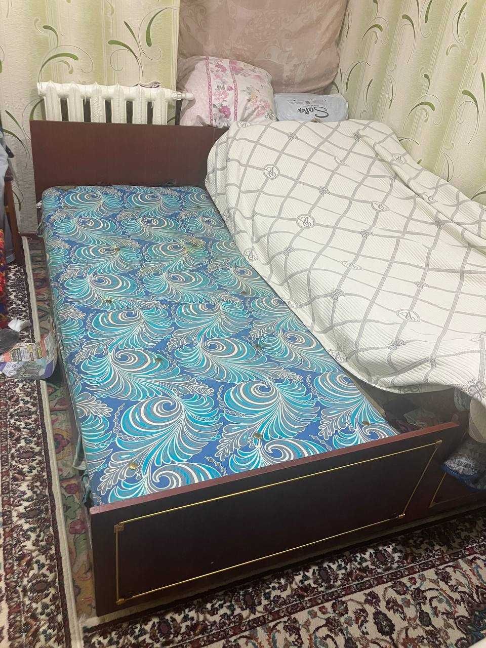 Продается кровать 2 шт