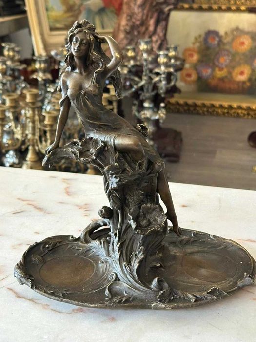 Suport decorativ vintage Art Nouveau din bronz