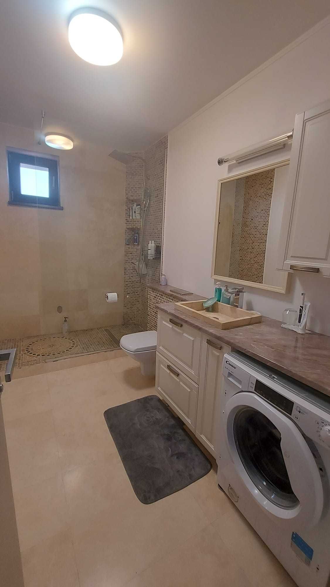 Casă / Vilă cu 5 camere de vânzare in Tuzla Constanta