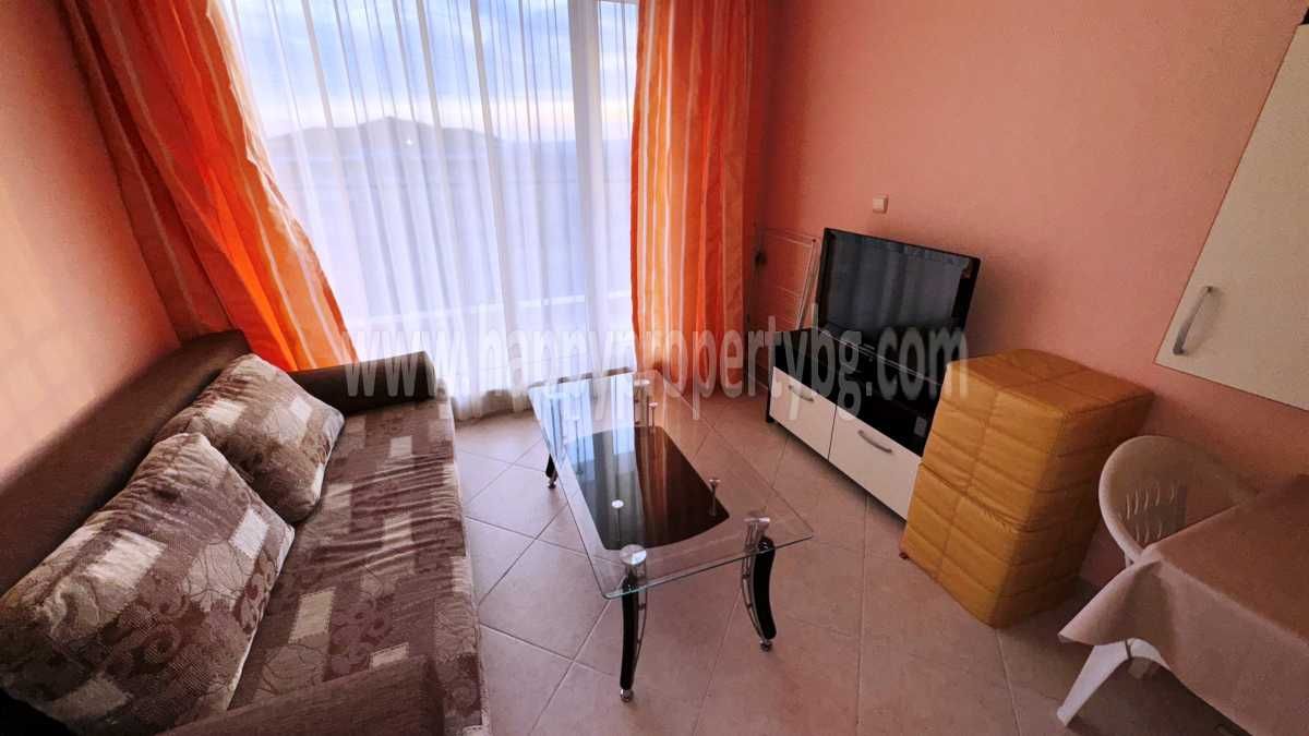 Продава се Двустаен апартамент в с. Кошарица, Област Бургас - 57 кв.м за 834 €/кв.м - Снимка #3