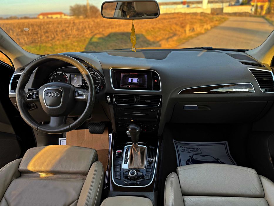 Audi Q5 2010 2.0 TDI Quattro 3xS-line  Adus recent !