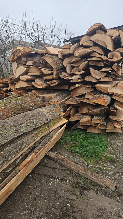Lemne de foc margini la legatura fag și stejar