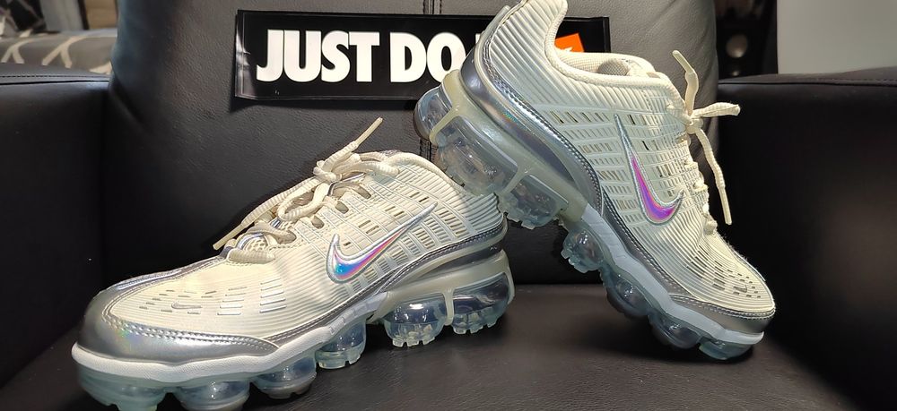 Nike Air Vapormax 360, номер 40