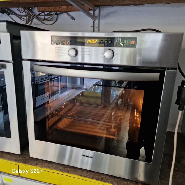 Фурна за вграждане MIELE