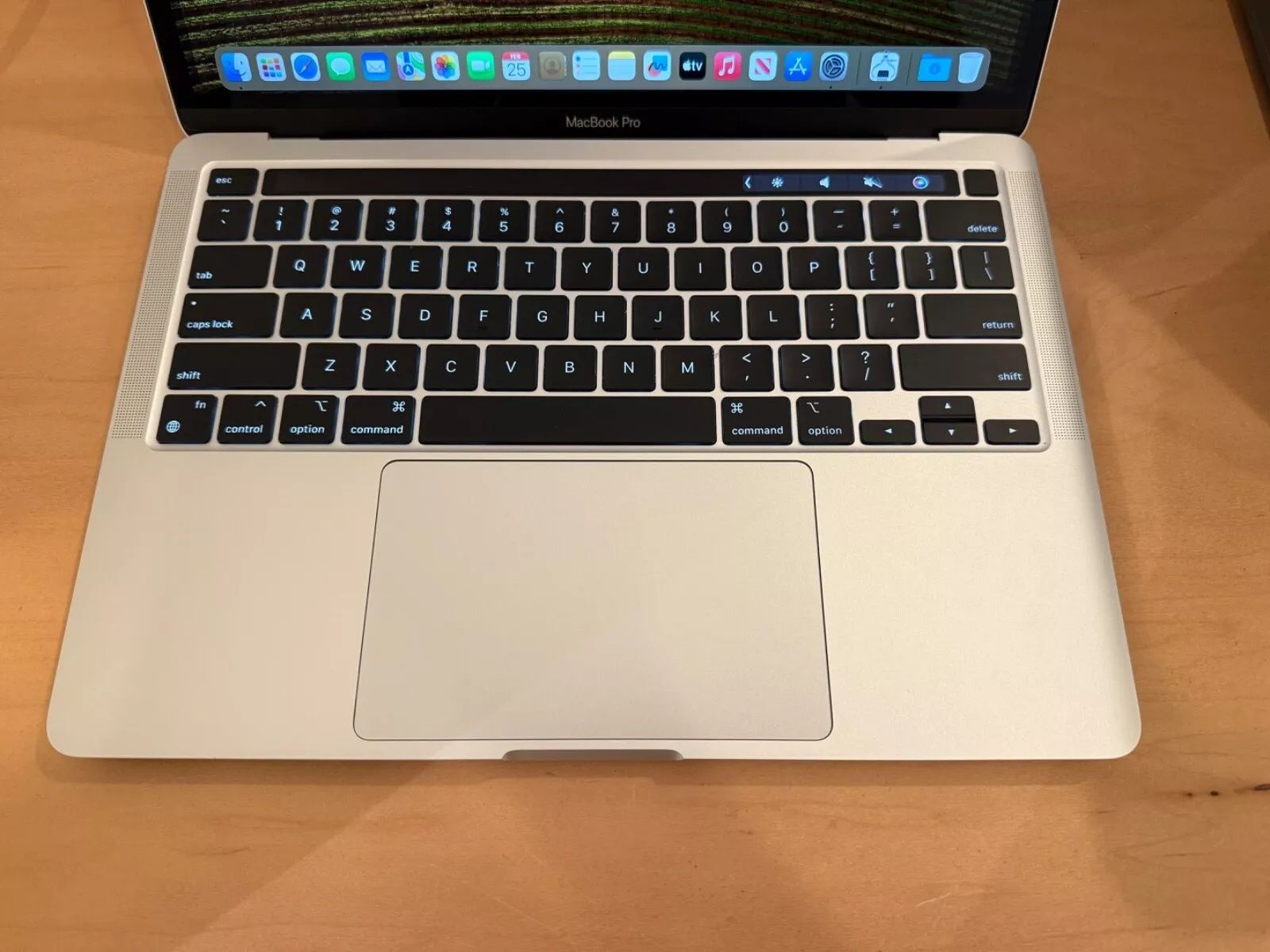 MacBook Pro M1 chip Skidka