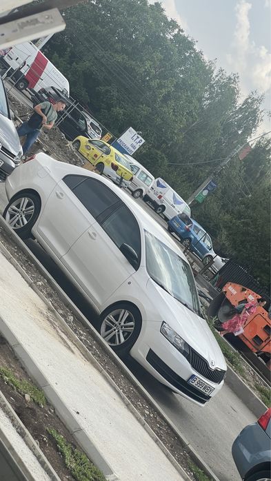 Inchiriez masini pentru Uber, Bolt / Tazz, Glovo