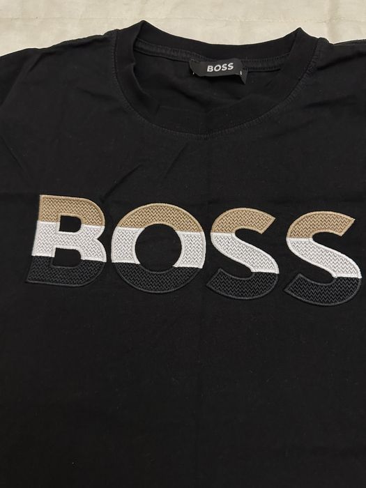 Тениска Boss!Размер S.