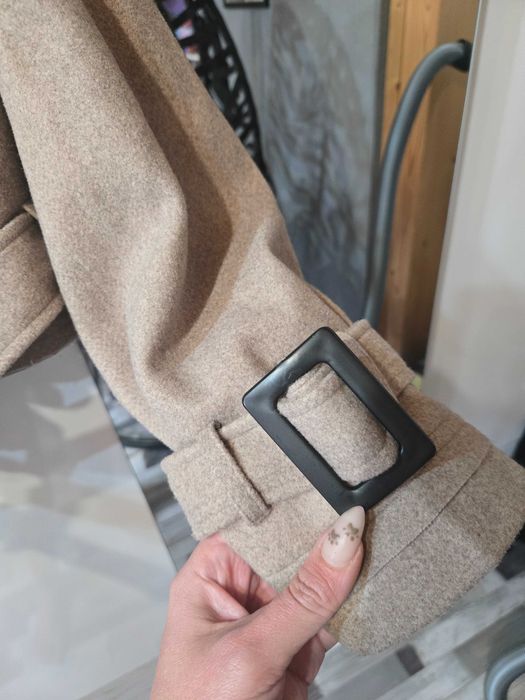 Модерно късо палто