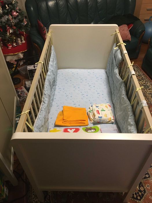 pat din lemn si saltea pentru bebelusi si copii de 8 ani