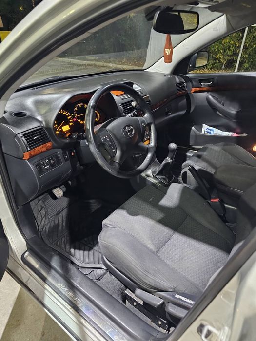 Toyota Avensis Комби