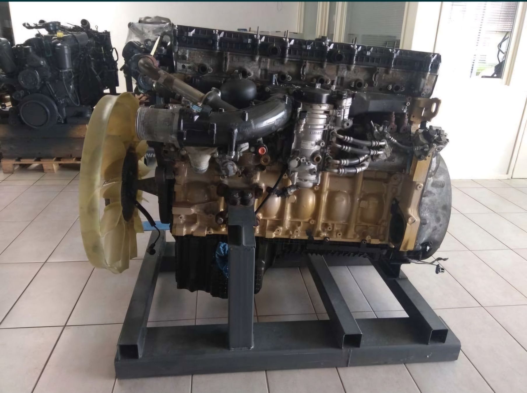 Motor complect Mercedes tourismo, travego, touro