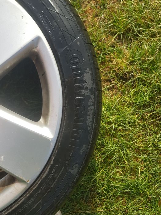 Vand set  de 5 jante pe 17 cu cauciucuri. Pentru passat b5.5.