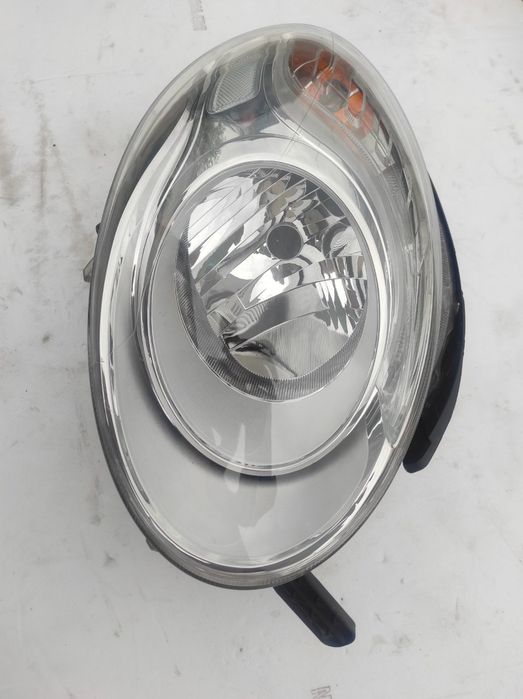 Фар десен Fiat 500L / Фиат 500 л