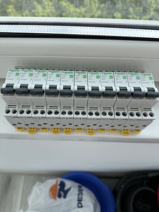 Sigurante automata modulara 10buc.schneider 25 A