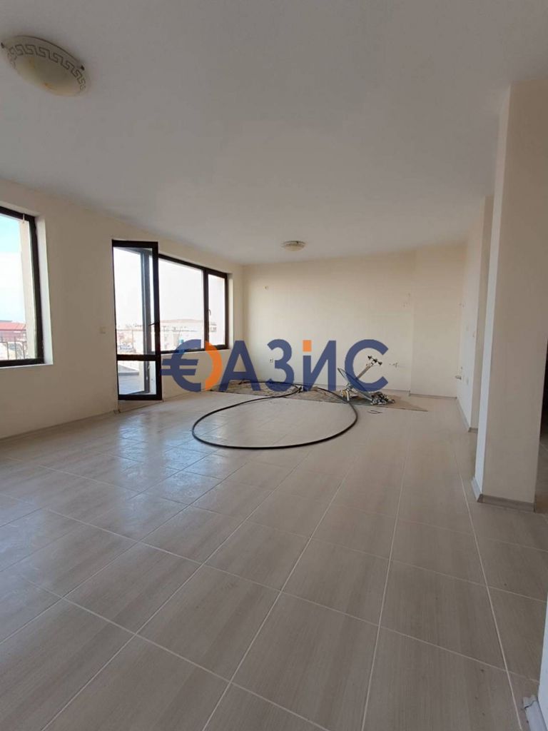 Продава се Тристаен апартамент в с. Равда, Област Бургас - 139 кв.м за 960 €/кв.м - Снимка #1