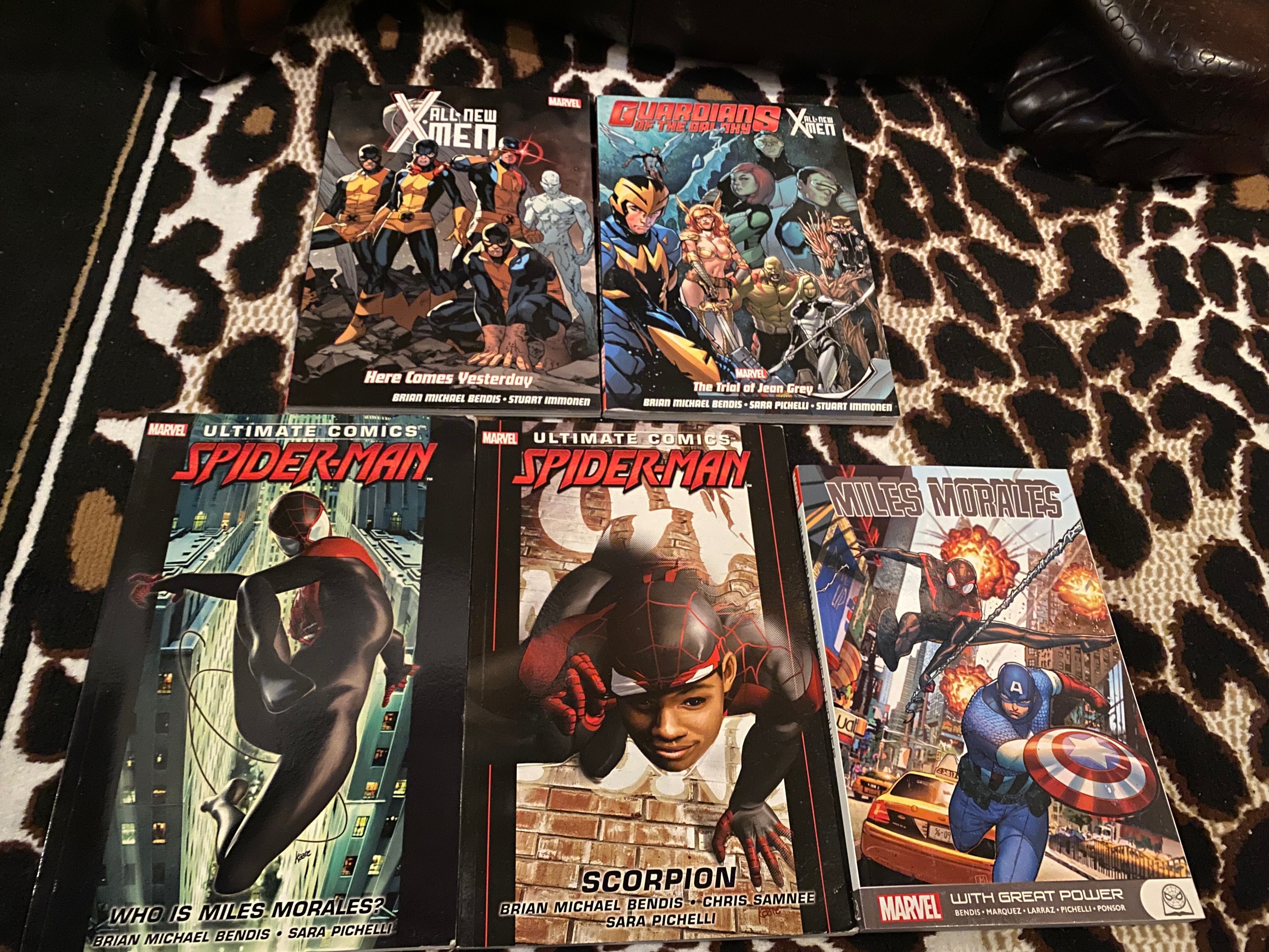 Marvel графични романи / Комикси