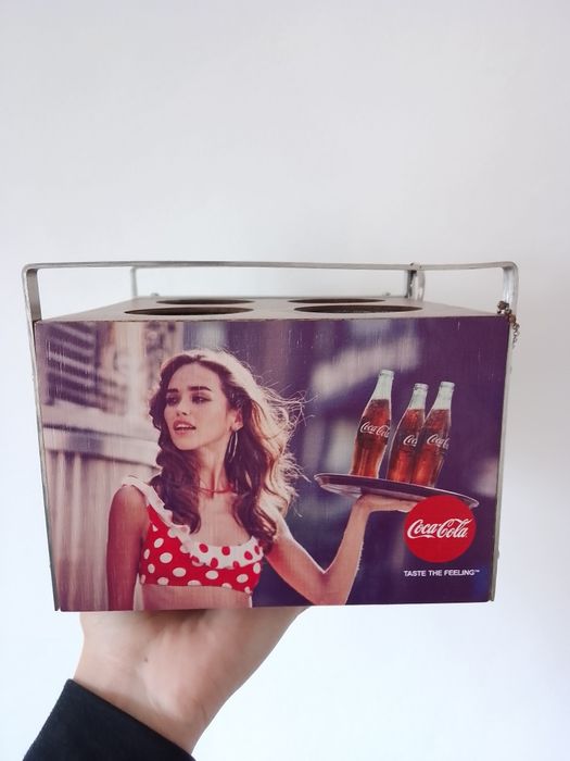 Cutie Coca Cola suport sticle cu desfăcător de capace