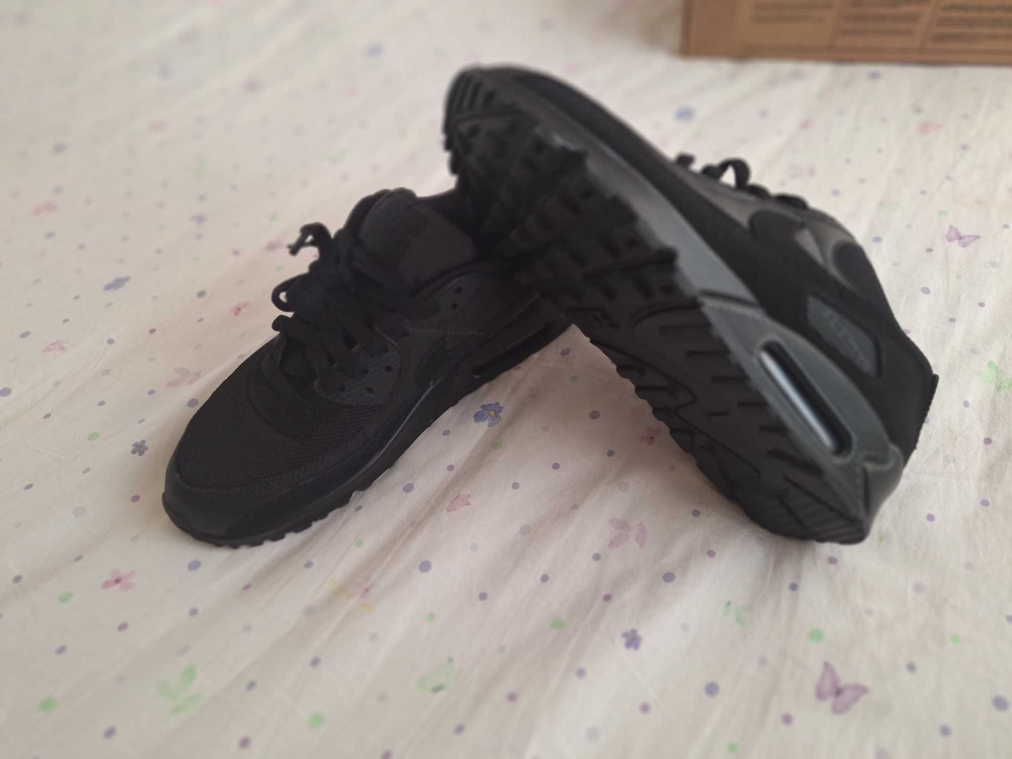 Дамски маратонки NIKE