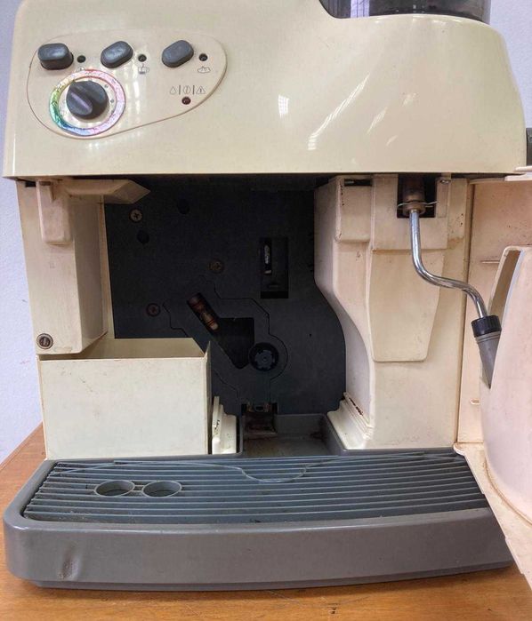 Vând pentru piese expressor SPIDEM Trevi (SAECO Vienna)