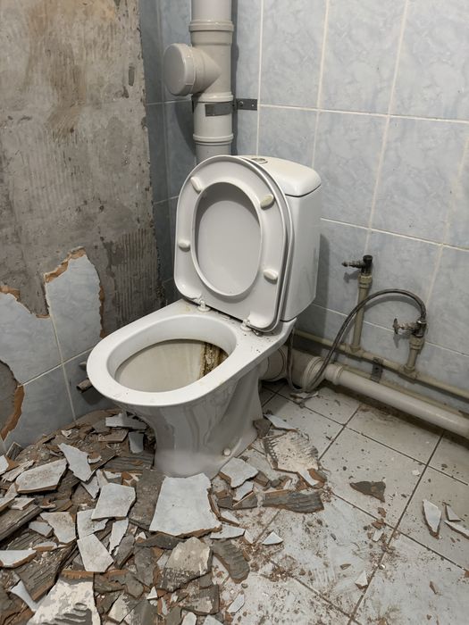 Продам рабочий бу унитаз