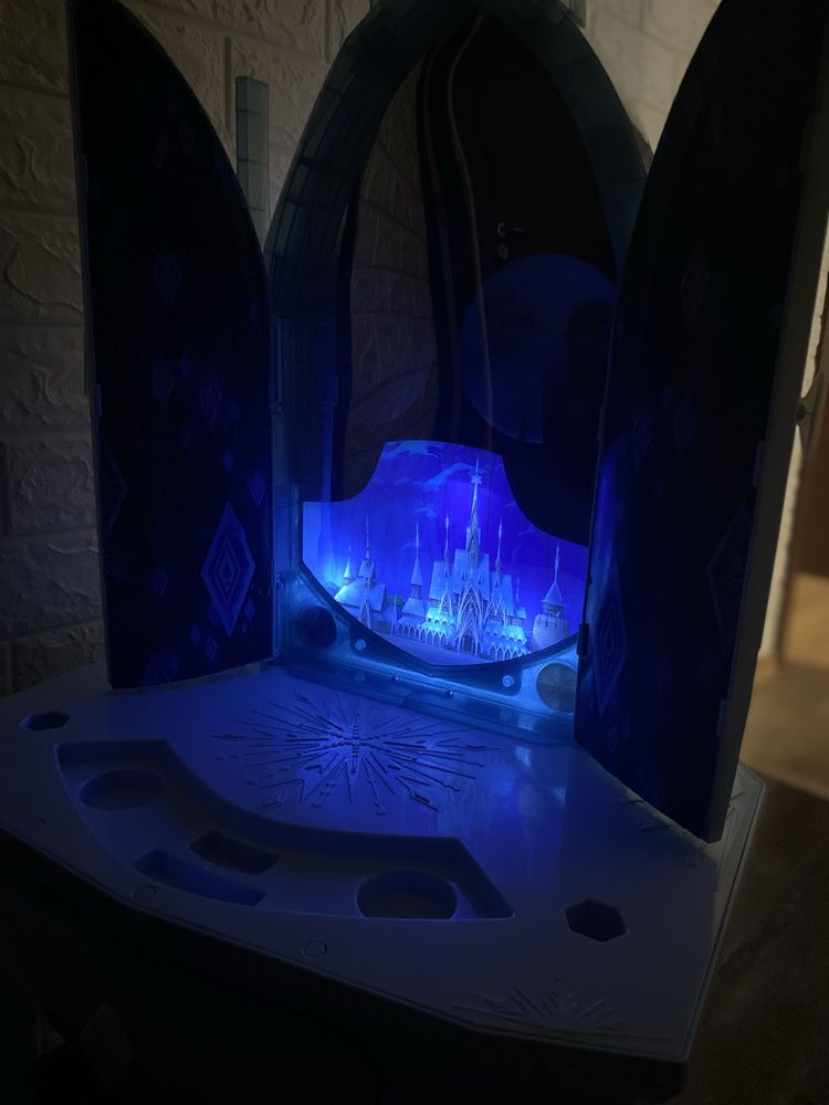 Детска тоалетка на Frozen