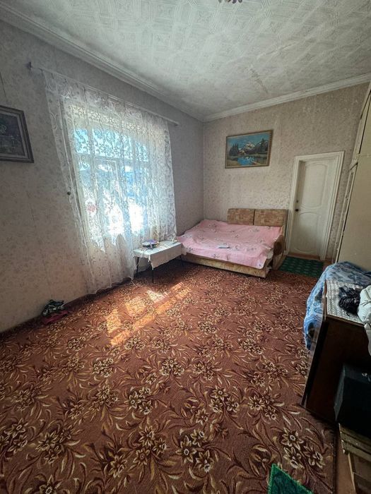 Продаётся  6 комнатная квартира