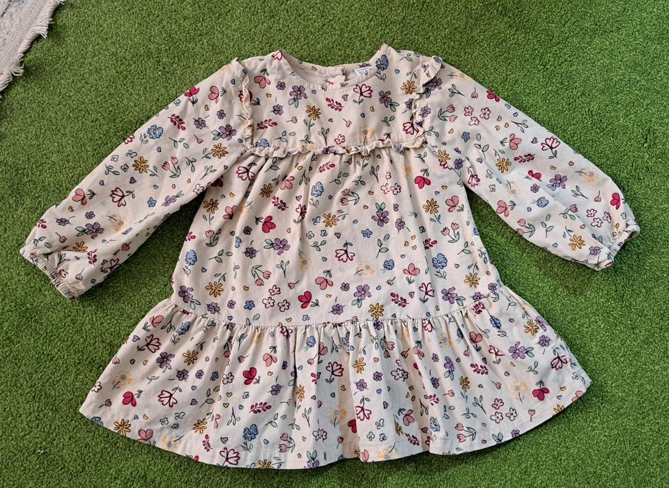 Платье на девочку