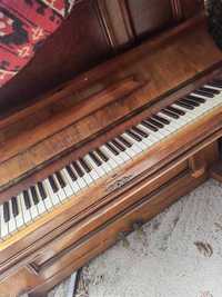 Продавам старо пиано