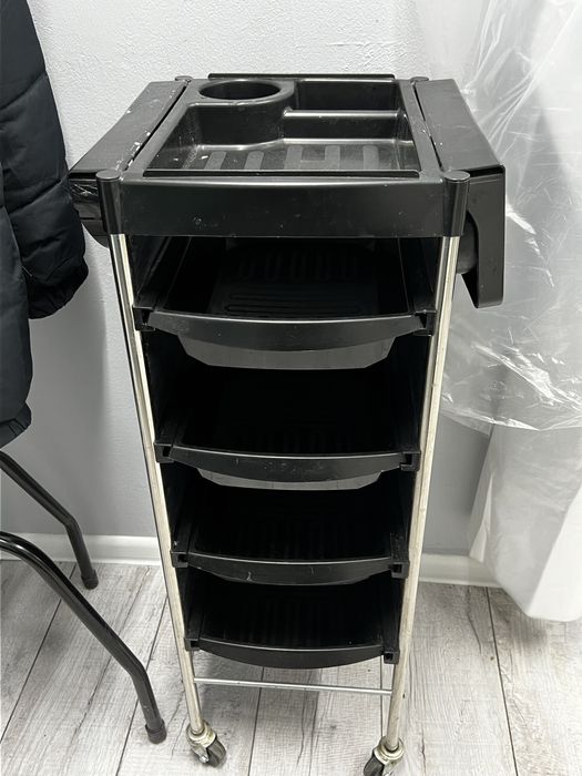 Продам парикмахерскую тележку