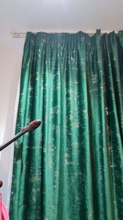 2 draperii noi 2.5/2.45 fiecare