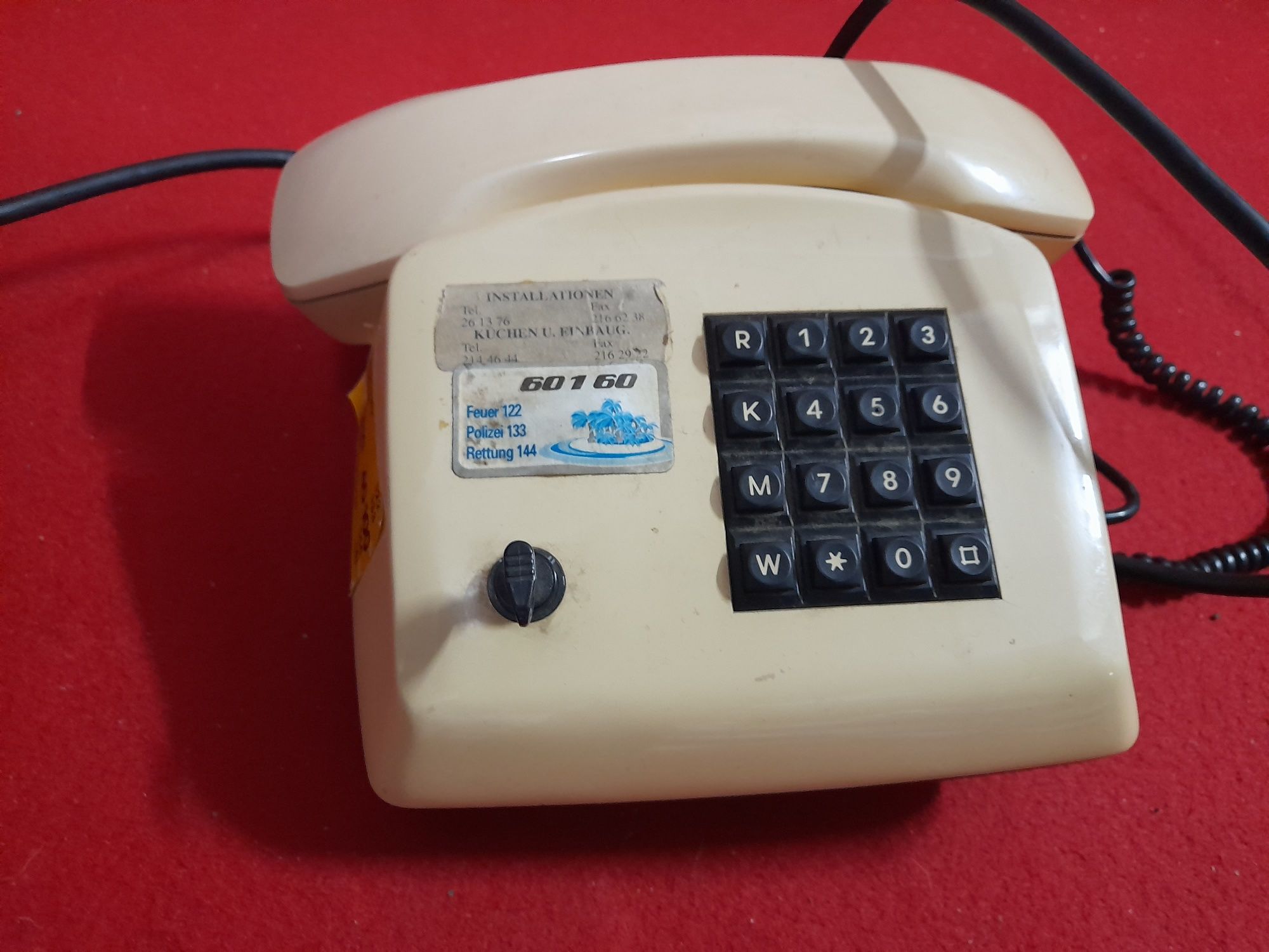Vind telefon cu butoane anii 90